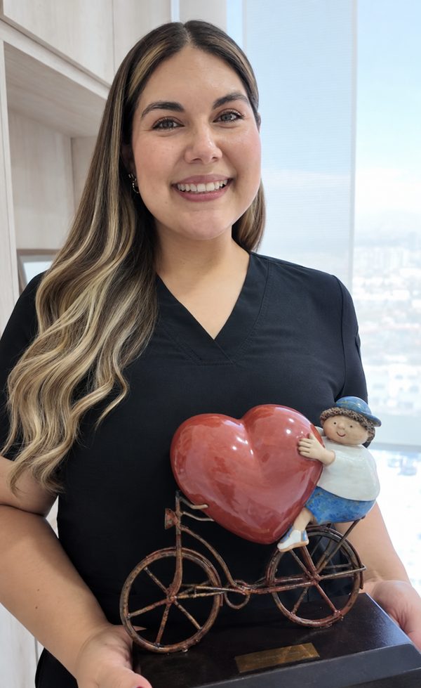 Dra. Mariana Minjarez Corral, especialista en Medicina Materno-Fetal en Tijuana